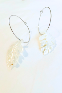 Monstera Medium Hoops