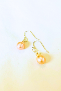 Mini Pearl Dangle