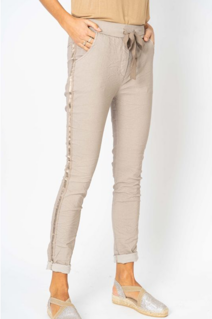 Jegging w/ Ribbon Side