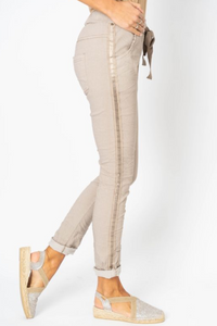 Jegging w/ Ribbon Side