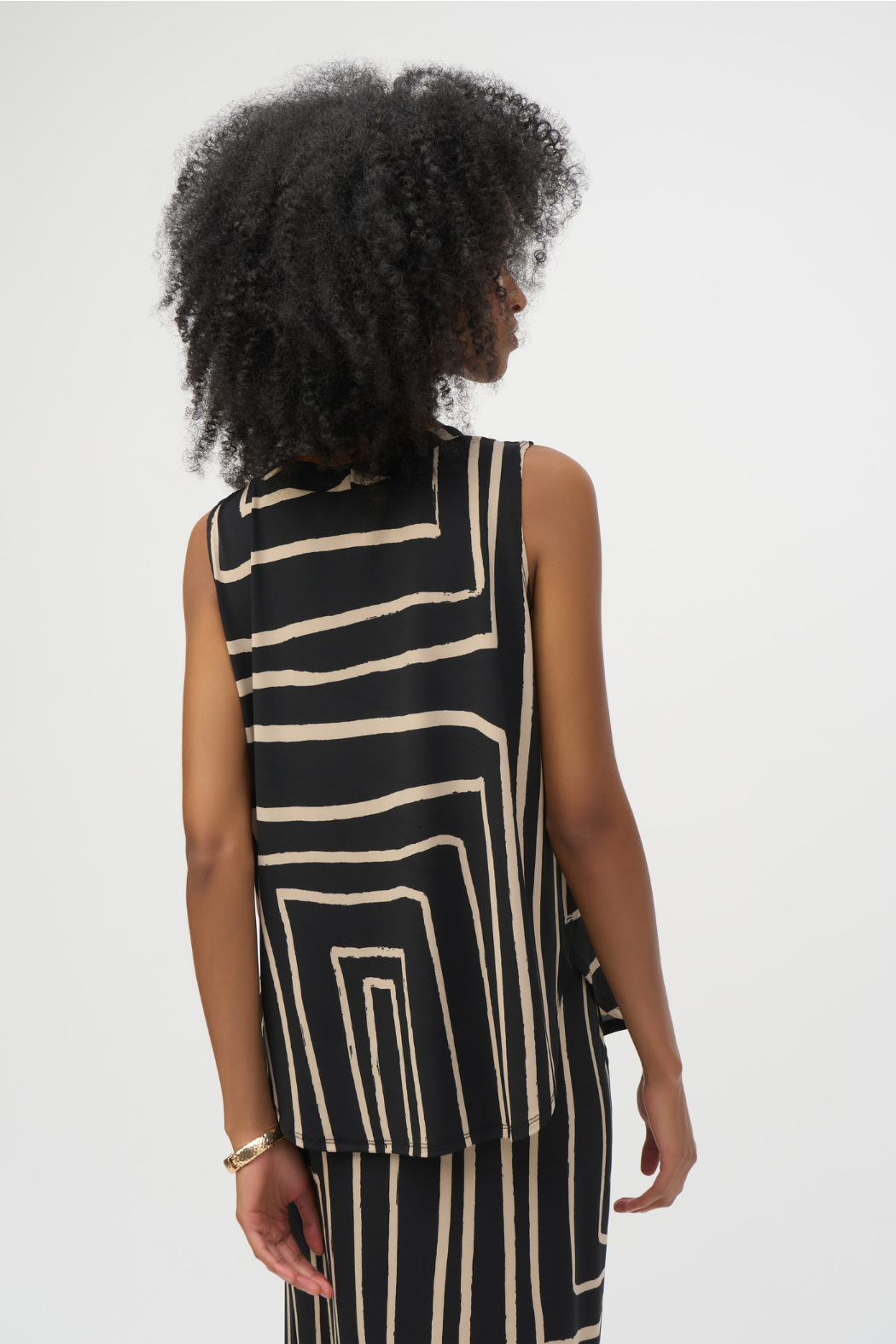 Silky Knit Geometric Print Sleeveless Top