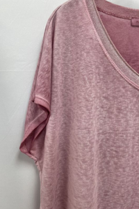 V-Neck Bat S/S T-shirt