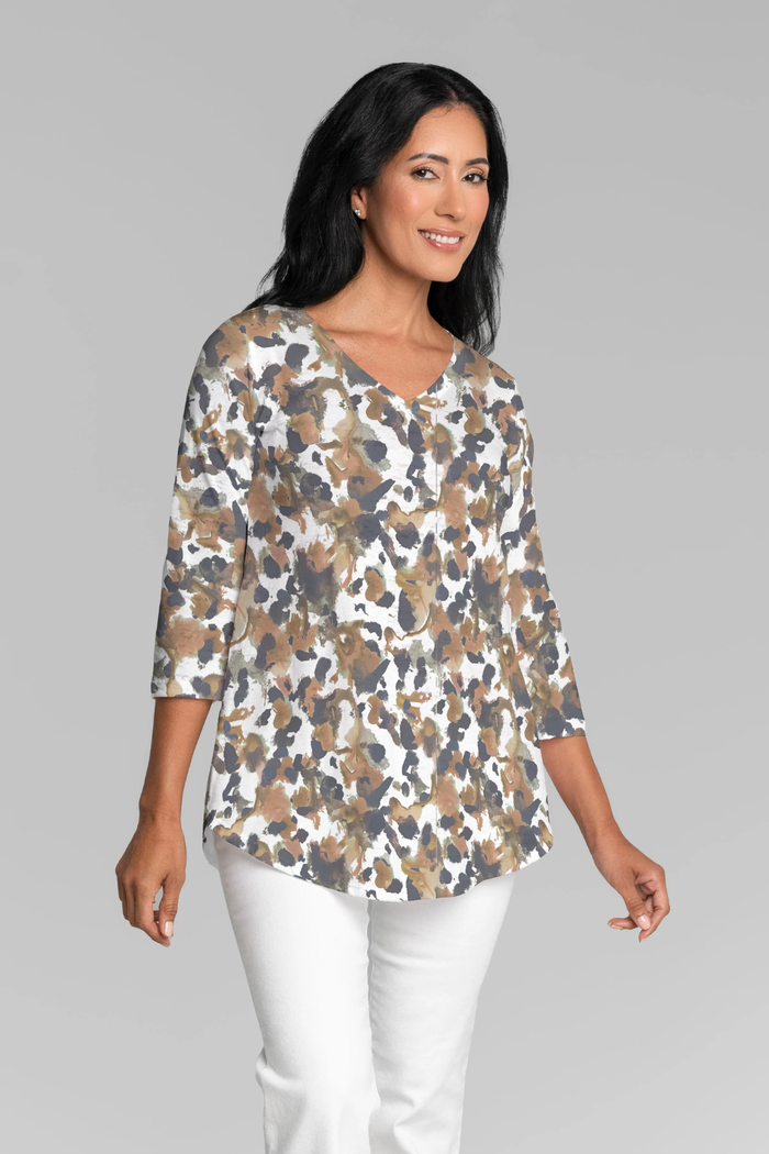 Leo Freehand ~ V-neck Flowy Tunic