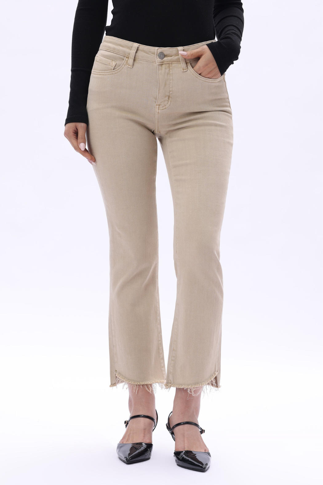 Stepped Frayed Hem Cropped Jeans