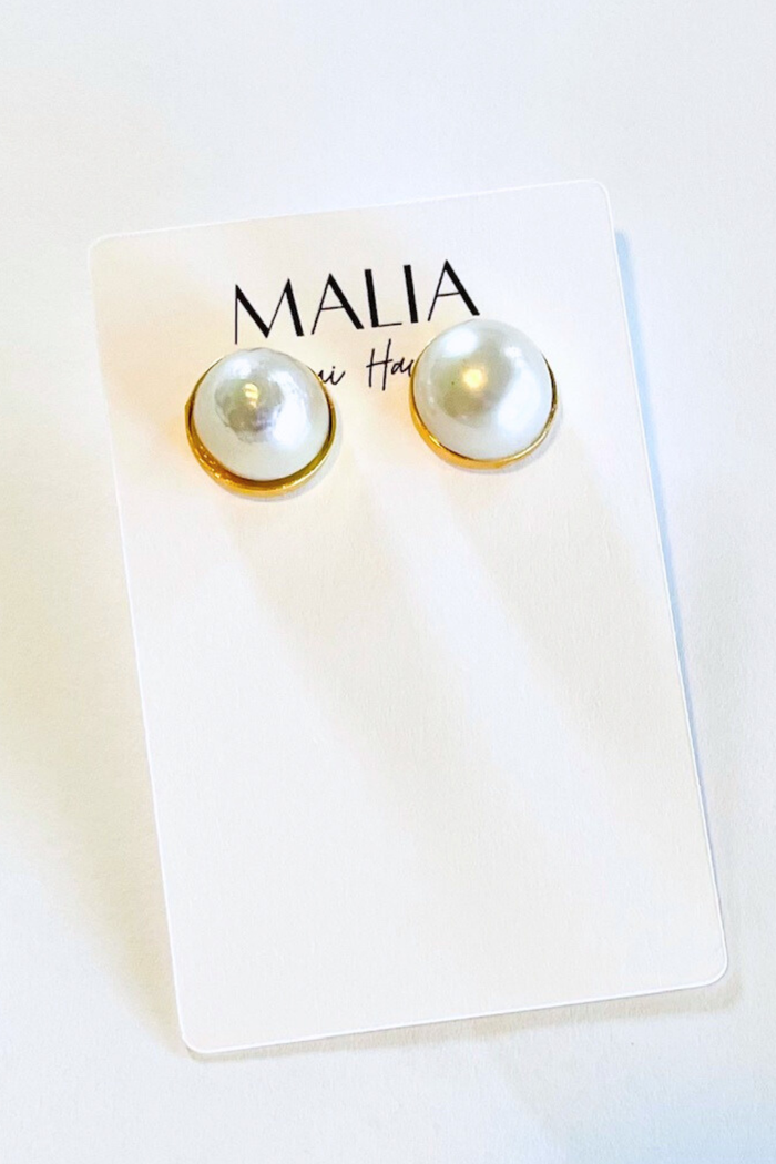Tide Sculpted Stud Earrings