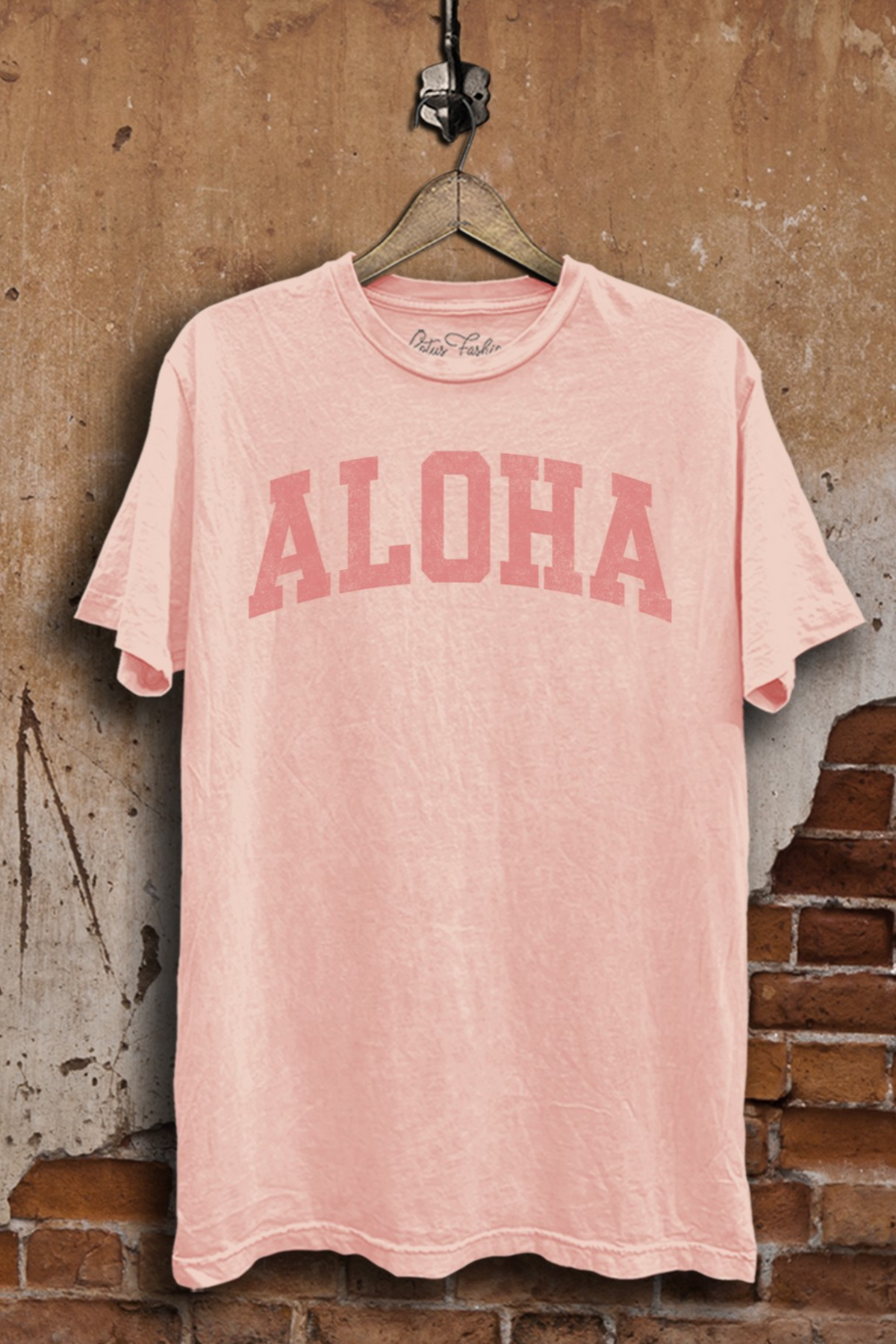 The Lotus Aloha Boyfriend T