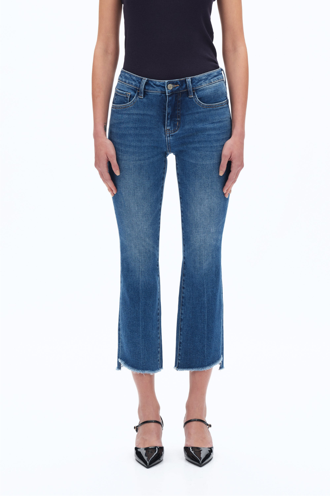 Stepped Frayed Hem Cropped Jeans