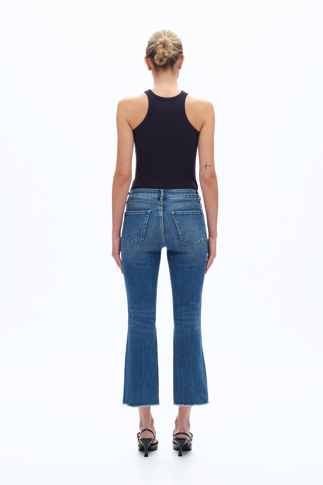 Stepped Frayed Hem Cropped Jeans