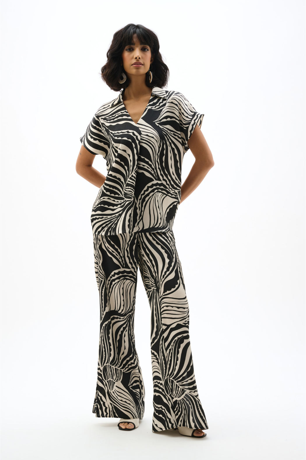 Bubble Satin Abstract Print Wide Leg Pants With Side Slits