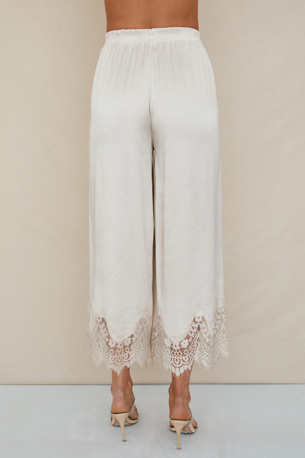 Mineral Wash Lace Hem Culotte Pants