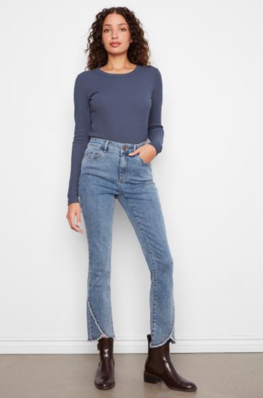 Slim Leg Front Tulip Pants with Studs