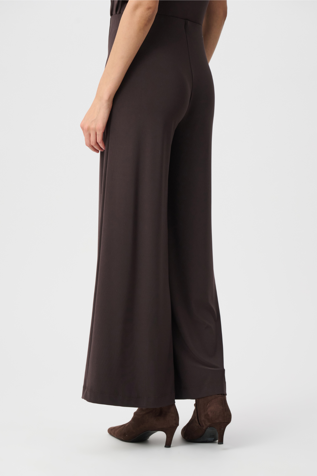 Classic Pull-On Wide Leg Pants